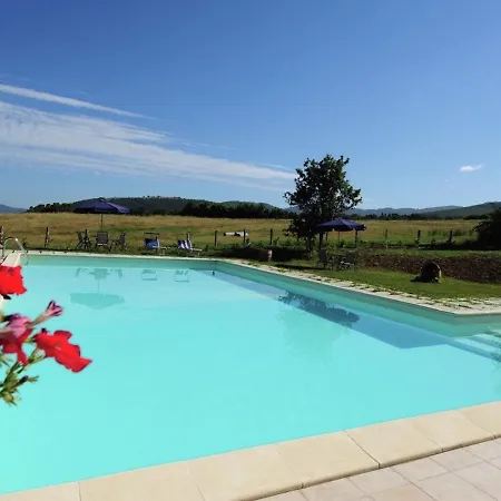 Nyaraló Farmhouse In Passignano Sul Trasimeno With Pool